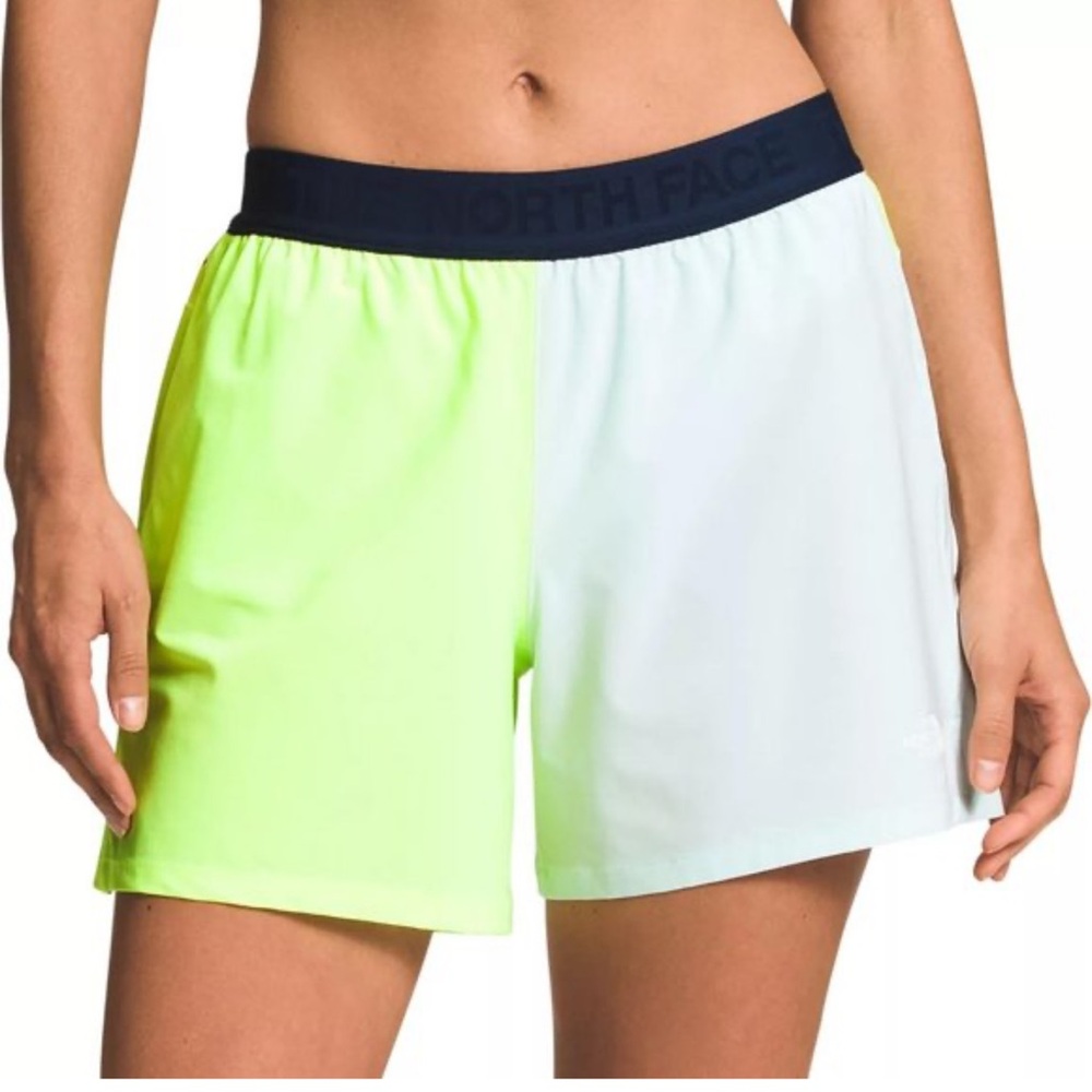 The North Face Women's Wander Shorts - Neon size L NWT